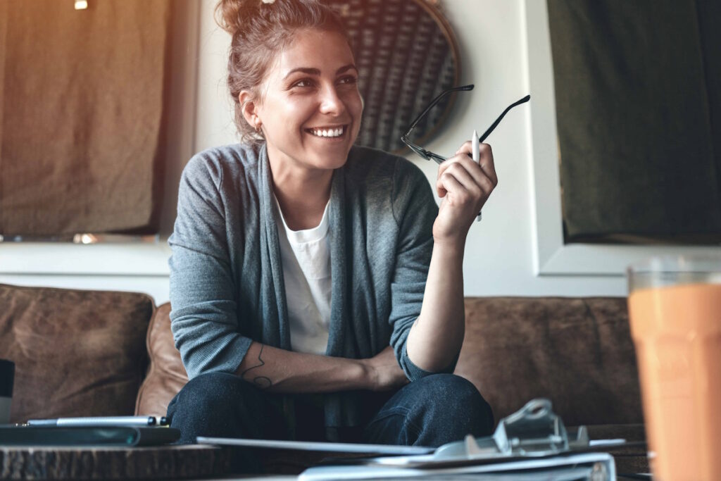 ufe uterine fibroid embolization smiling woman in conversation